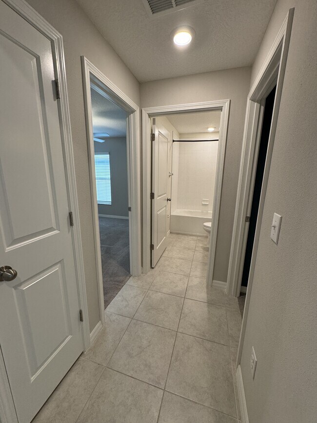 Building Photo - 13009 Majestic Garden Ln