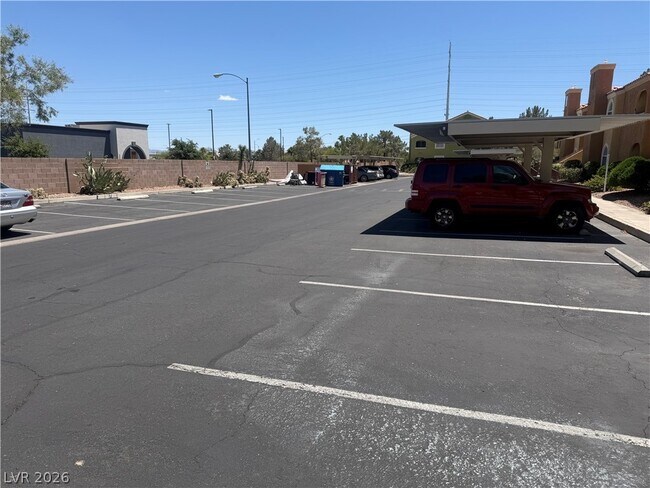 Building Photo - 7950 W Flamingo Rd