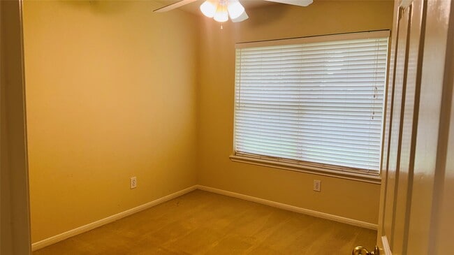 Building Photo - 5808 Forest Timbers Dr
