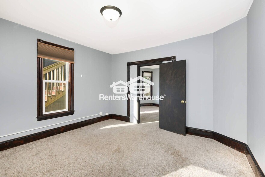 Building Photo - 4615 N Colfax Ave