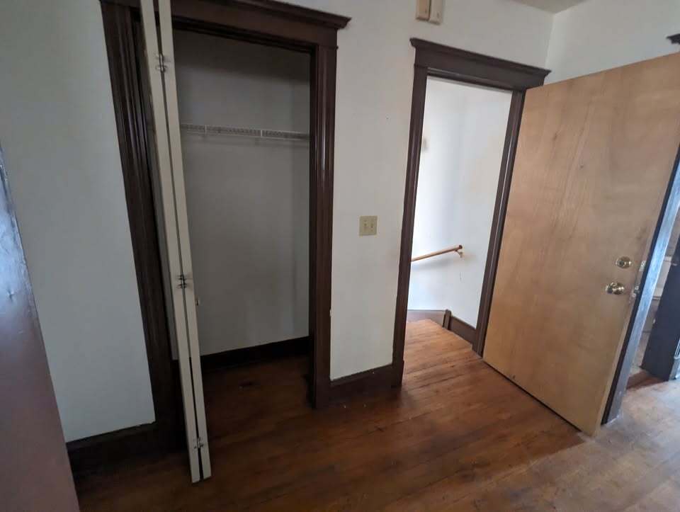 Building Photo - 6215 S Eberhart Ave