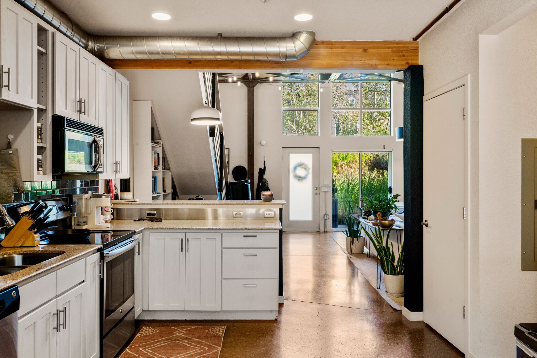 Building Photo - 3033 Blake St