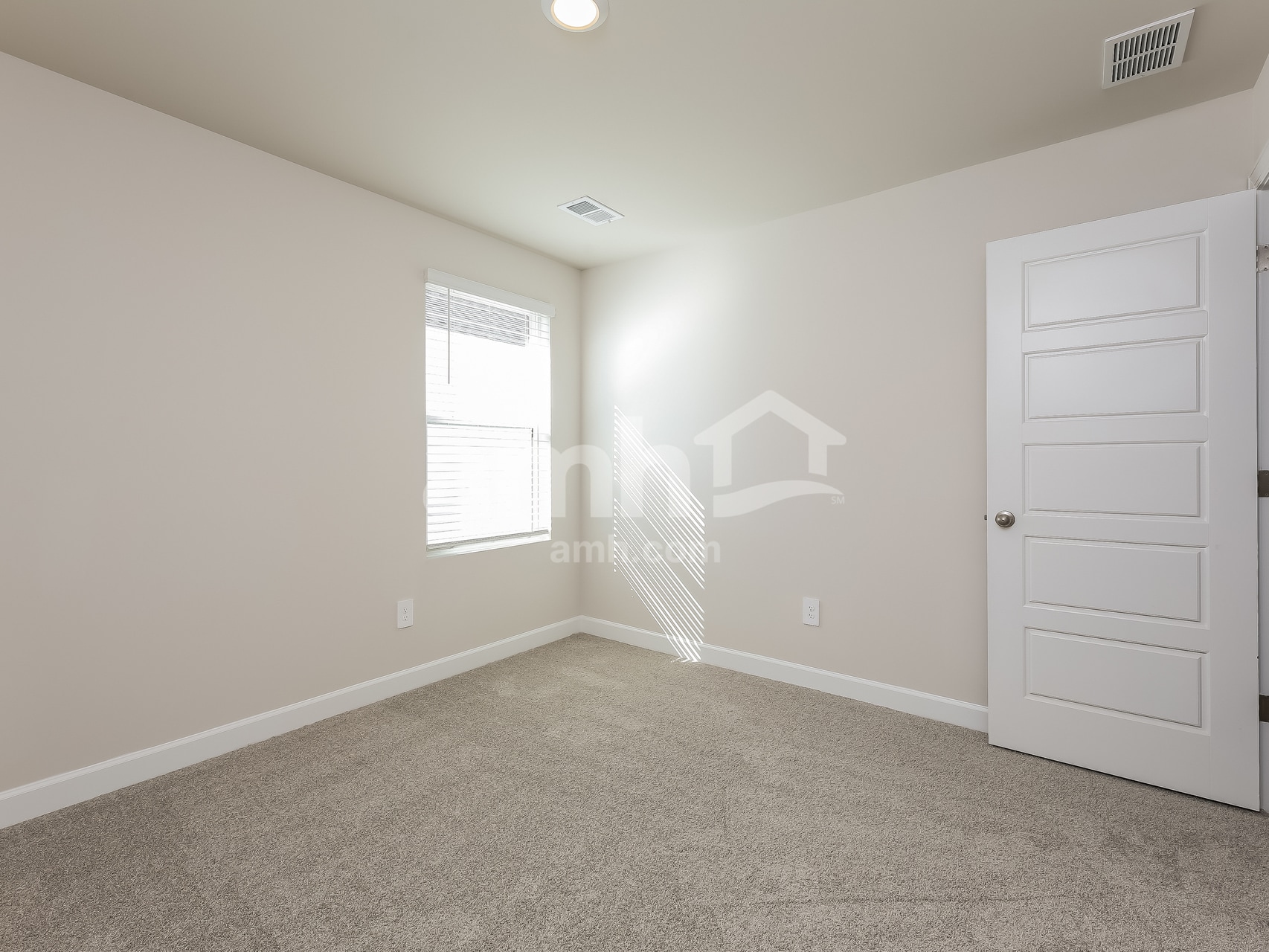 Building Photo - 790 Treeline Rd