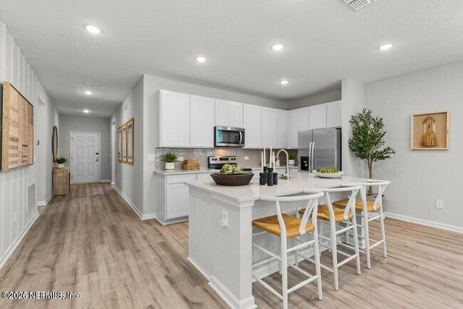 Building Photo - 14600 Macadamia Ln