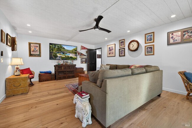 Building Photo - 3662 Lovall Valley Rd