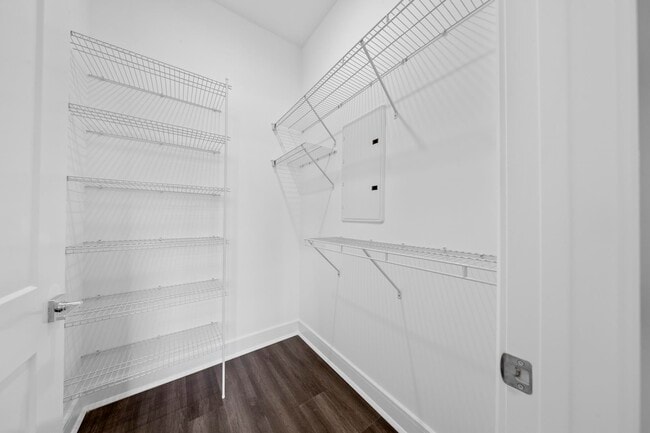 Building Photo - 121 34th St