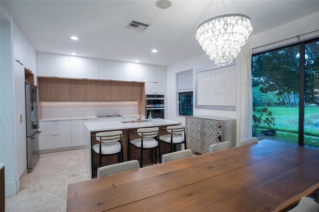 Building Photo - 4041 Devenshire Ct