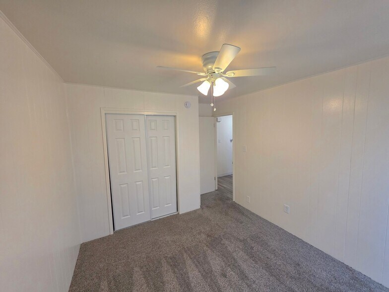 Building Photo - 1330 Zephyr St