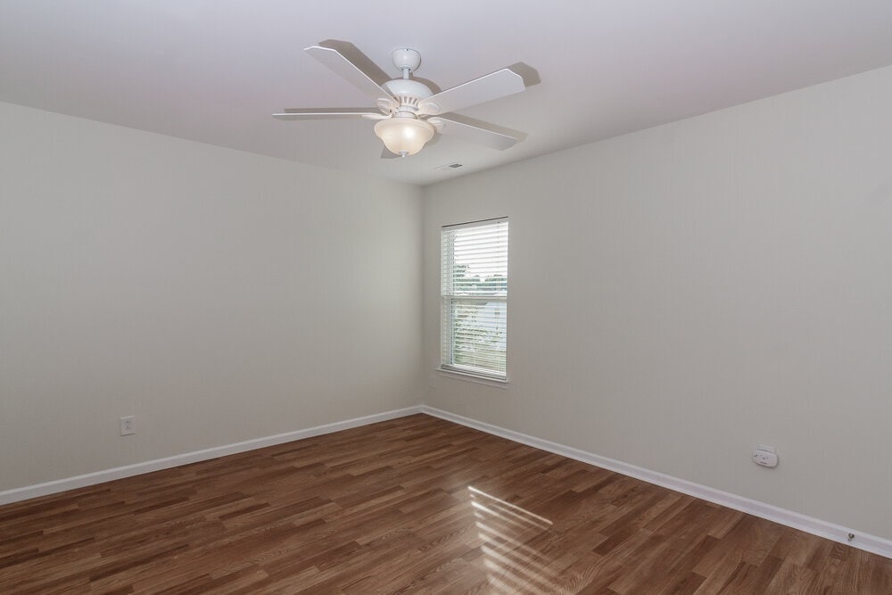 Building Photo - 15134 De Havilland Dr