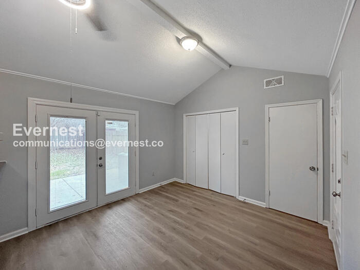 Building Photo - 7590 Amhurst Cove