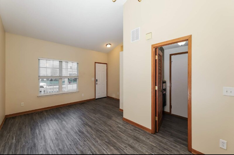 Building Photo - 3208 Hidden Bluff Trail