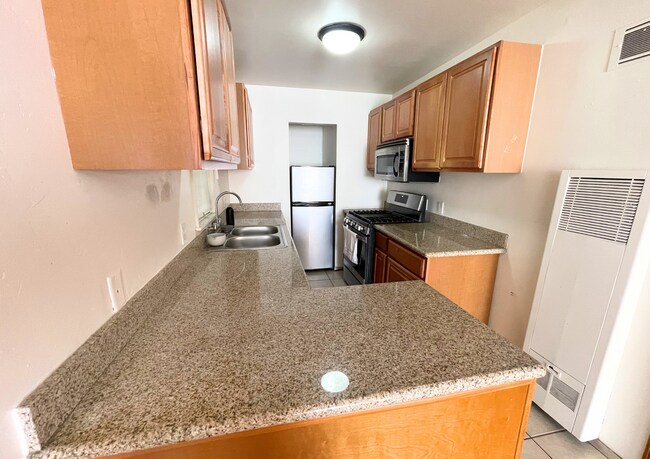 Building Photo - 1st Avenue