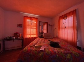 Building Photo - 49 Everett St