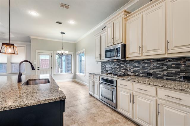 Building Photo - 1304 Venezia Ln