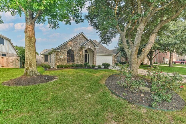 Building Photo - 20942 Wind Field Ln