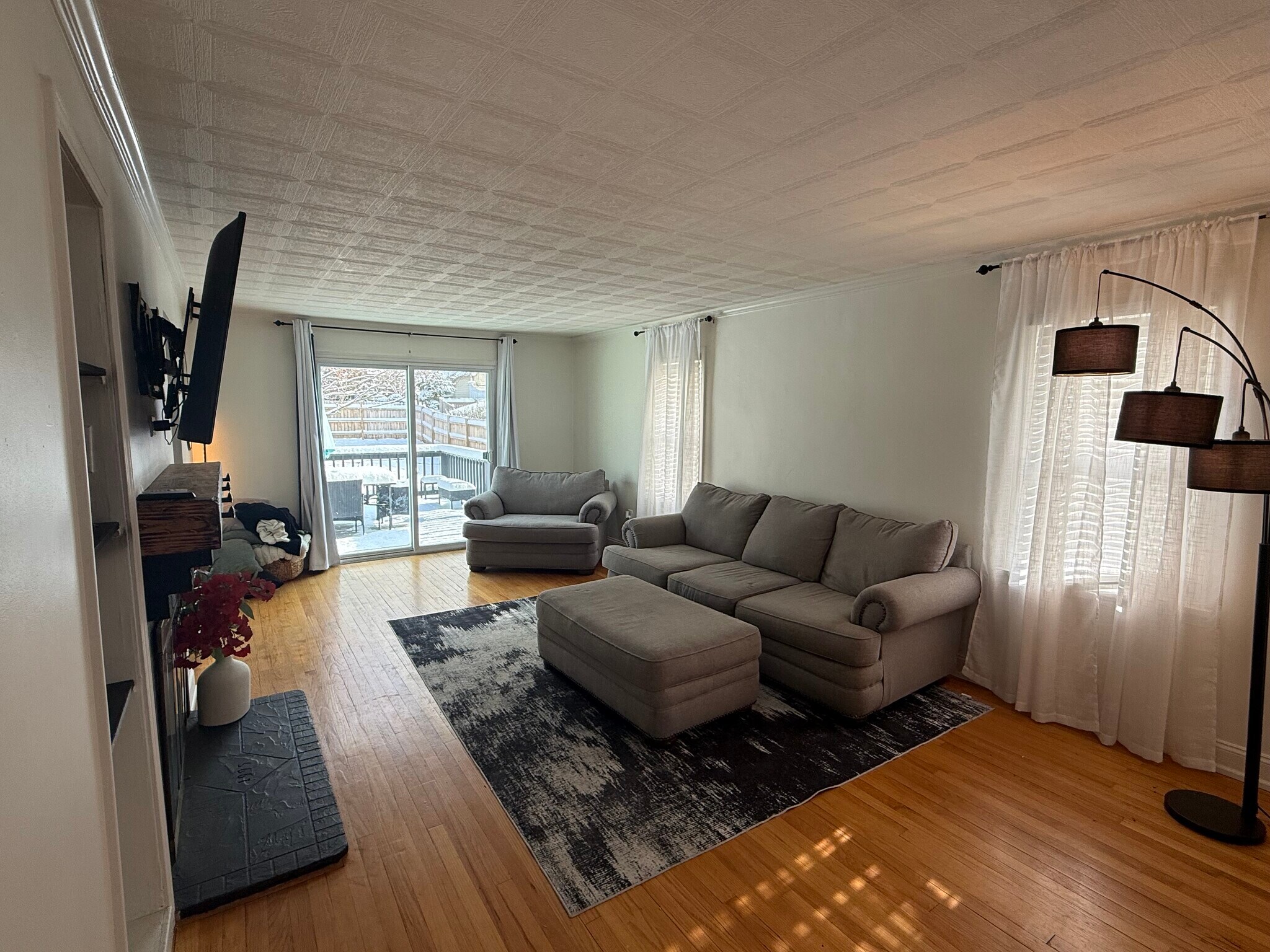 Building Photo - 404 Baker Dr