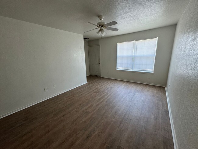 Building Photo - 3807 Pecos Dr