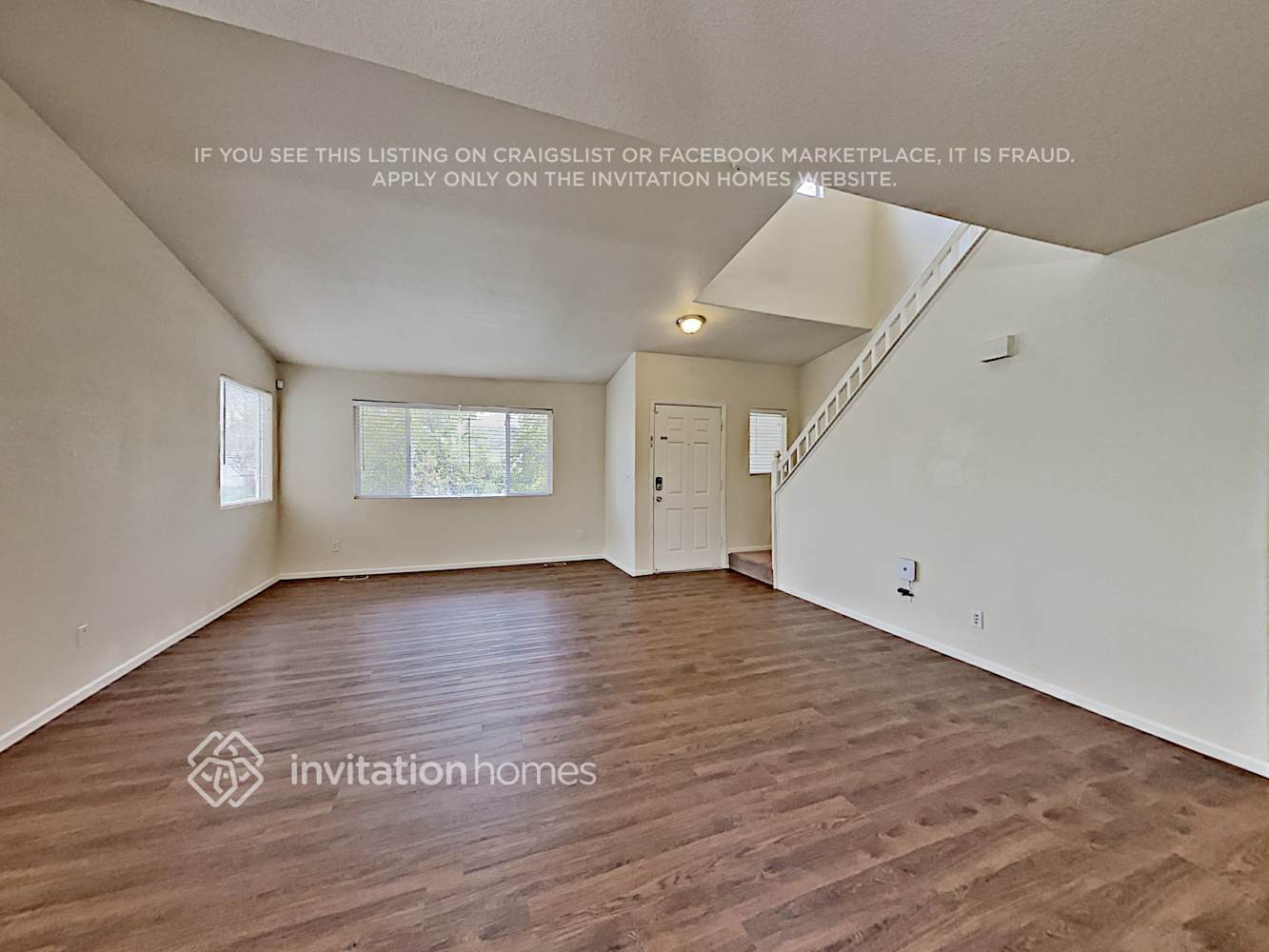 Building Photo - 2205 E 127th Pl