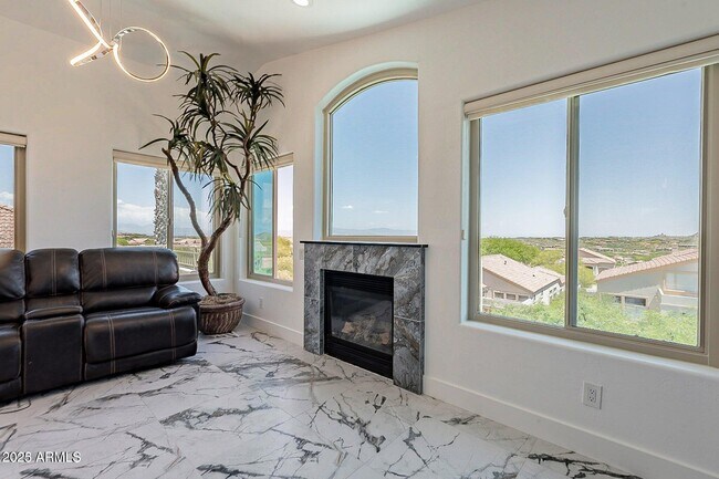 Building Photo - 11525 E Desert Willow Dr