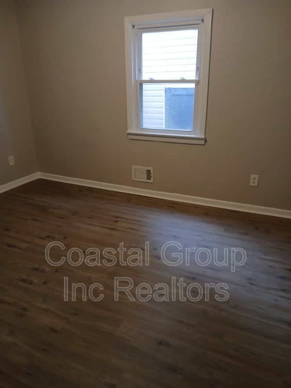 Building Photo - 1551 Spruce St