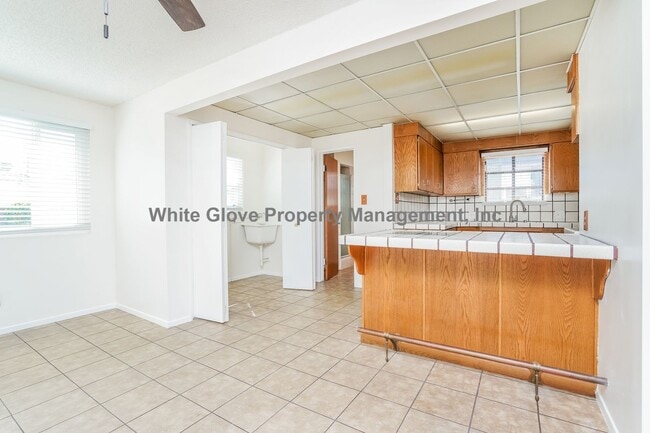 Building Photo - 2 Bedroom Torrance Home