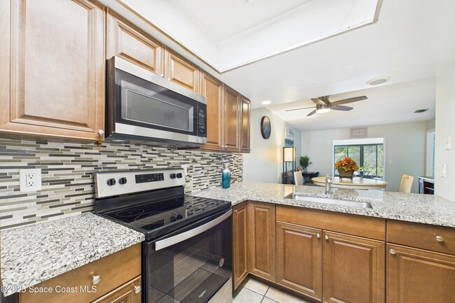 Primary Photo - 3021 Sir Hamilton Cir