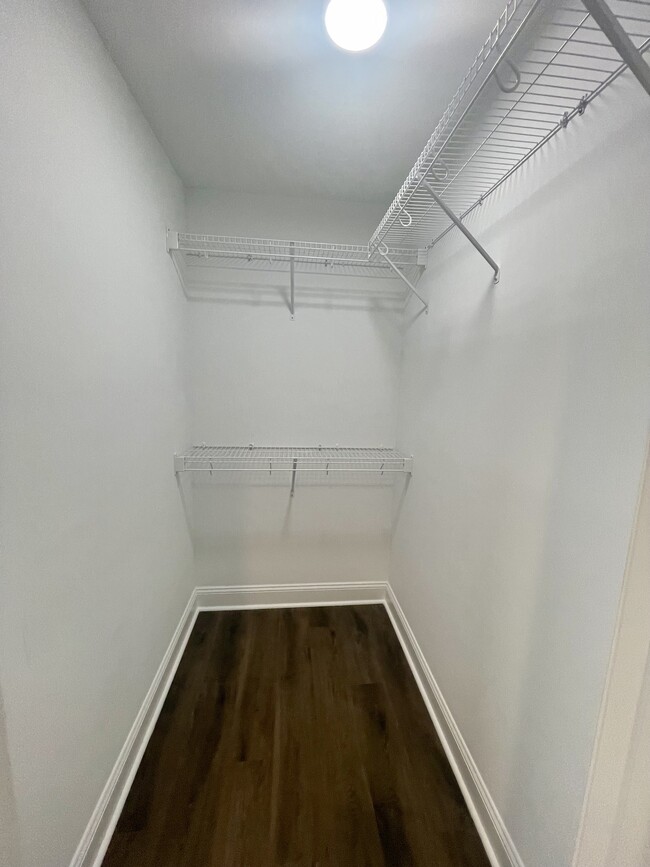 Building Photo - 1 Emanuel Ct