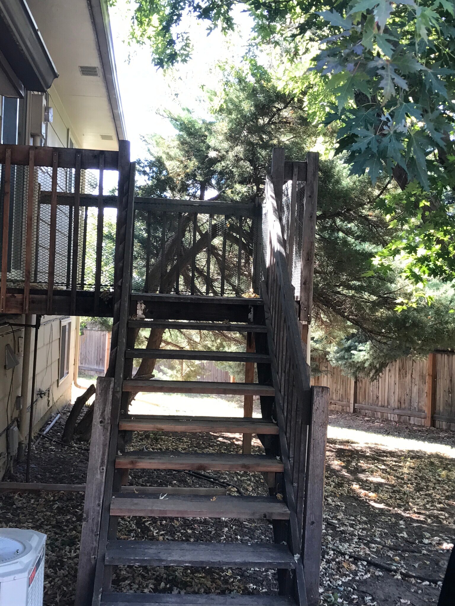 Building Photo - 5280 Flintridge Dr