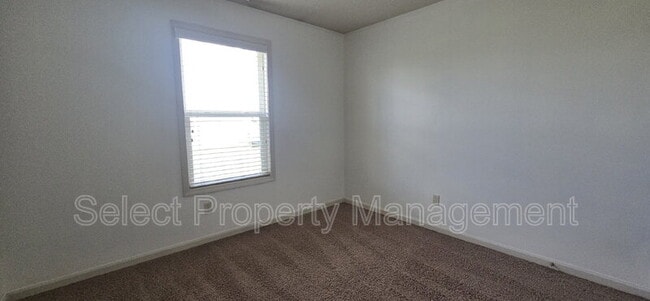Building Photo - 9121 Brickshire Pkwy