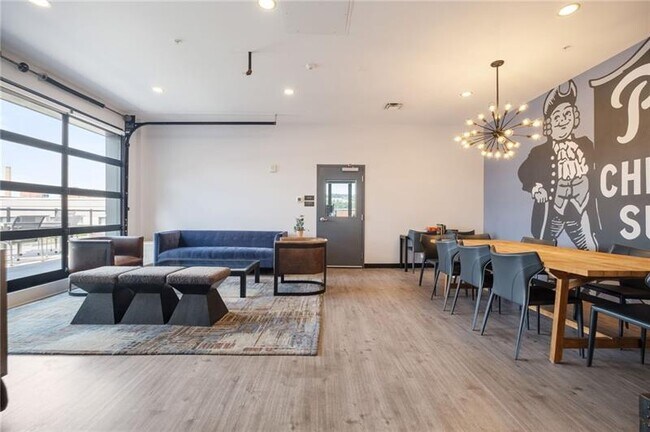 Building Photo - 2545 Penn Ave