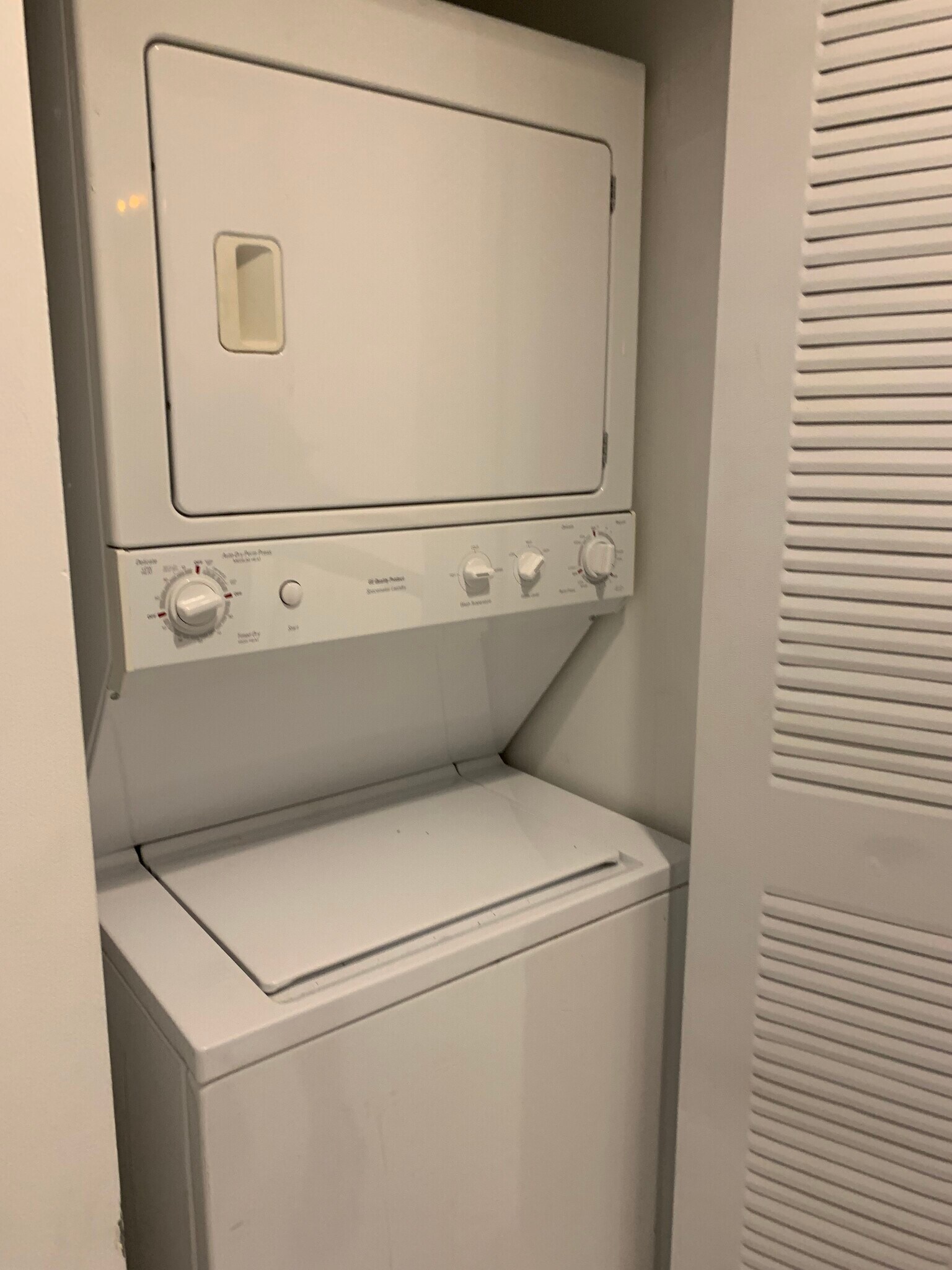 Building Photo - 133 NE 2nd Ave