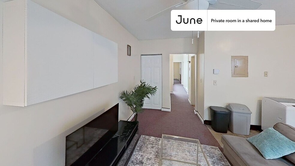 Building Photo - Room in Shared 3 bed/1 bath home in South End