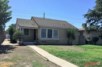 Building Photo - Cozy Home Off Truxtun and Oak!