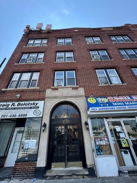 Building Photo - 1204 John F. Kennedy Blvd