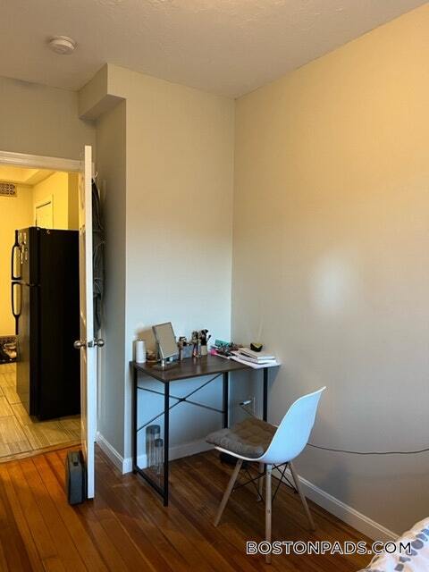 Building Photo - 220 Hanover St