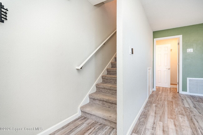 Building Photo - 1300 Arlington Ln NE