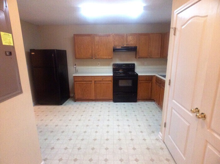 Building Photo - 3840 Cypress Pointe Dr