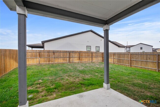 Building Photo - 271 Kinsley Wy