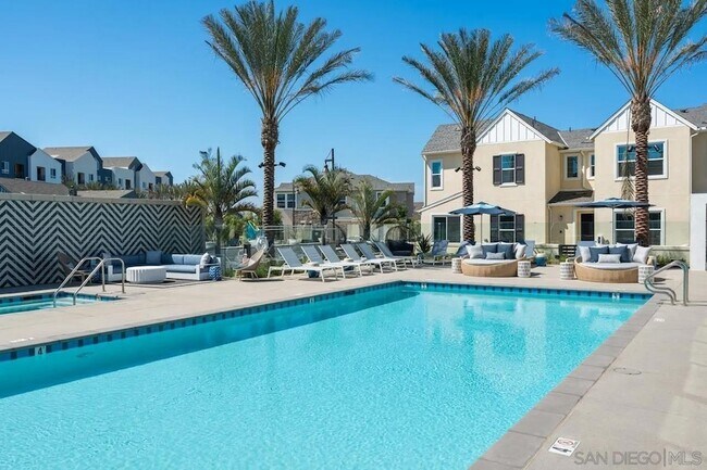 Building Photo - 5030 Avenida Lugano