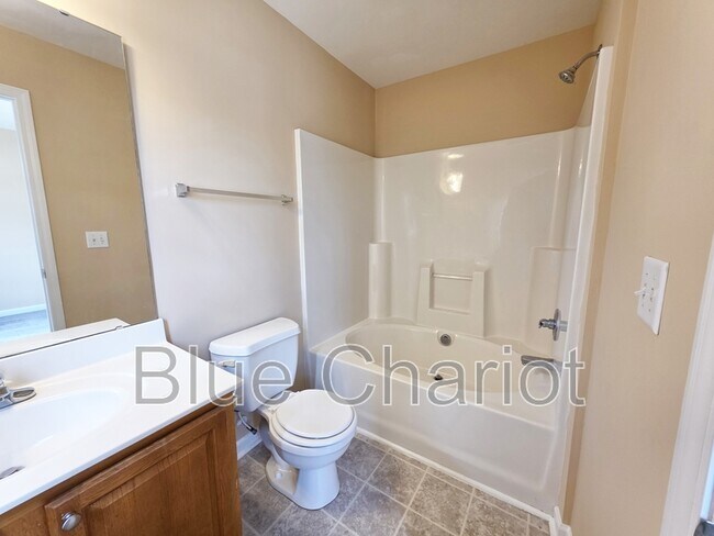 Building Photo - 650 Ganyard Farm Way