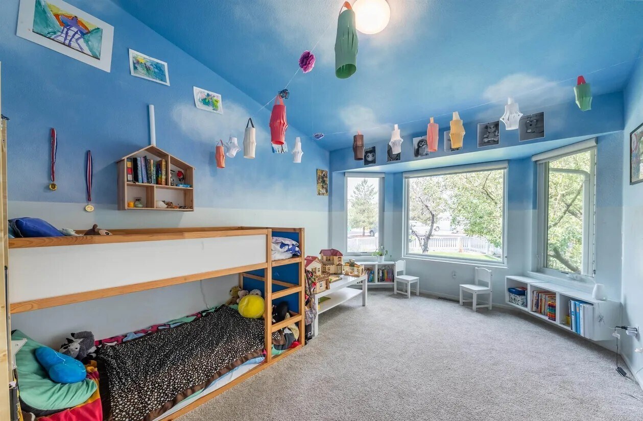 Building Photo - 932 University Ridge Ct