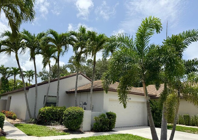 Primary Photo - 60 Ironwood Way N
