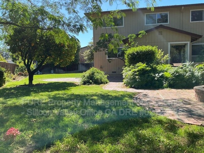 Building Photo - 5655 Glen Haven Ct