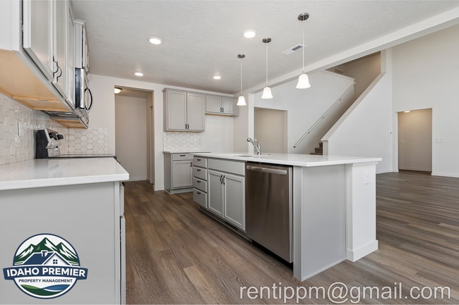 Building Photo - 7642 E Lightfoot St