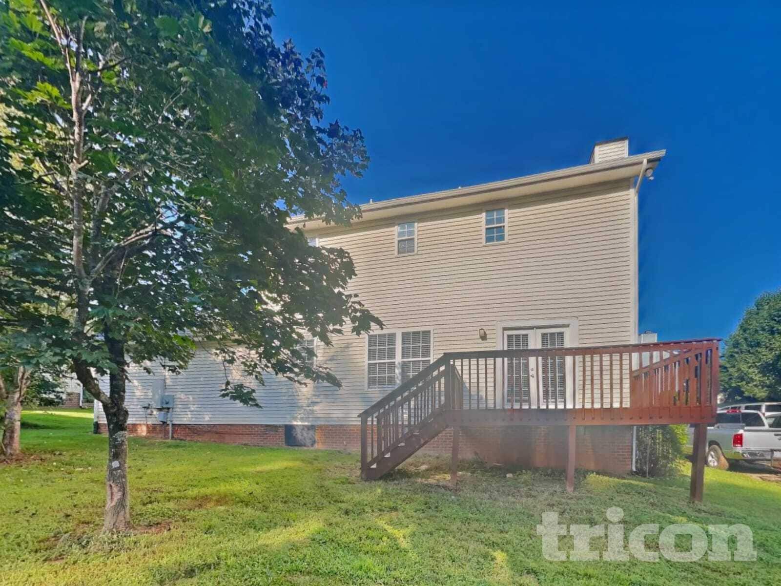 Building Photo - 5708 Green Apple Dr