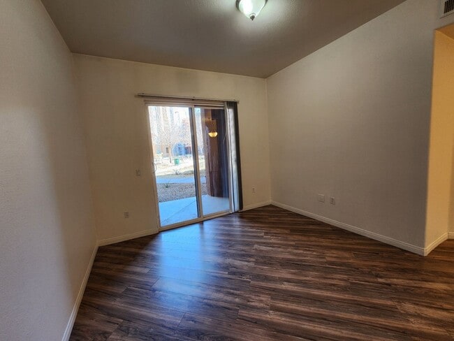 Building Photo - 44 E Serene Ave