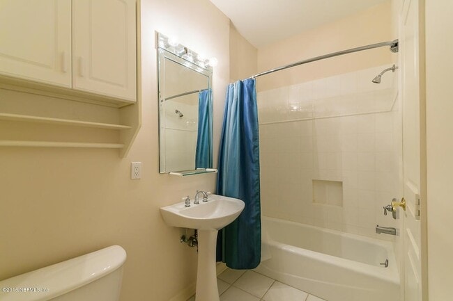 Building Photo - 1626 Strand St