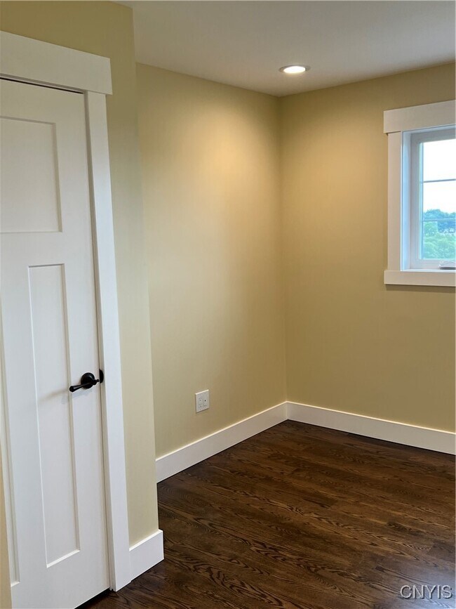 Building Photo - 3817 Gully Rd