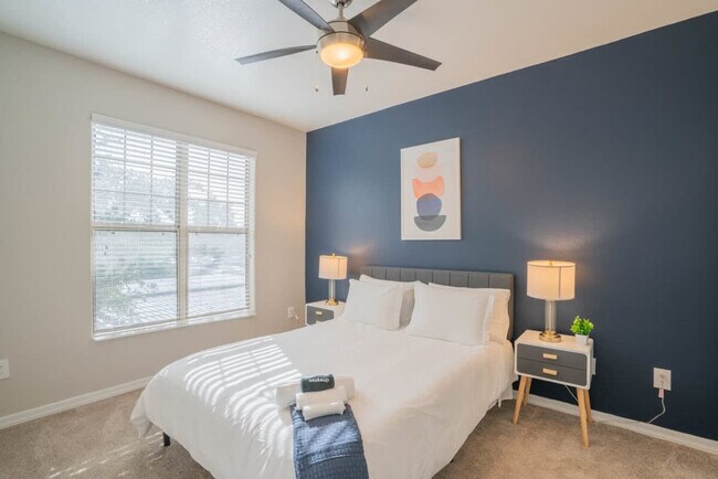 Building Photo - 10 W Minnezona Ave