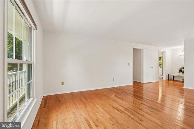 Building Photo - 11119 Lamplighter Ln